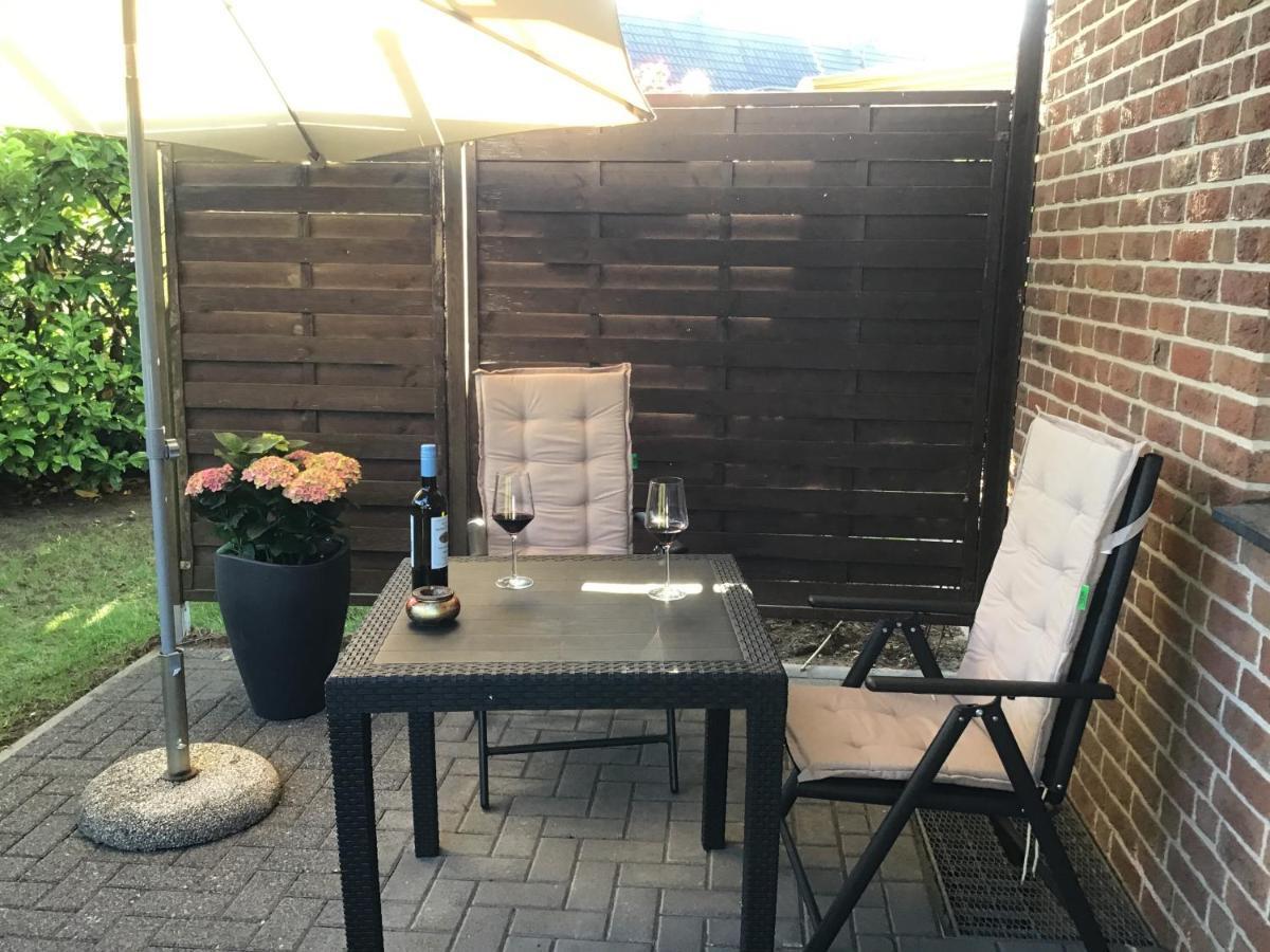1 Mit Terrasse Und Pkw-stellplatz